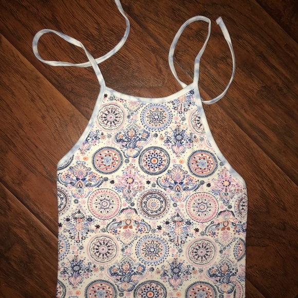 Two NOLLIE Crop Top Tanks - Picture 3 of 5